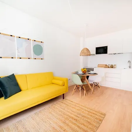 Monsanto Hill House - No. 565 1d *